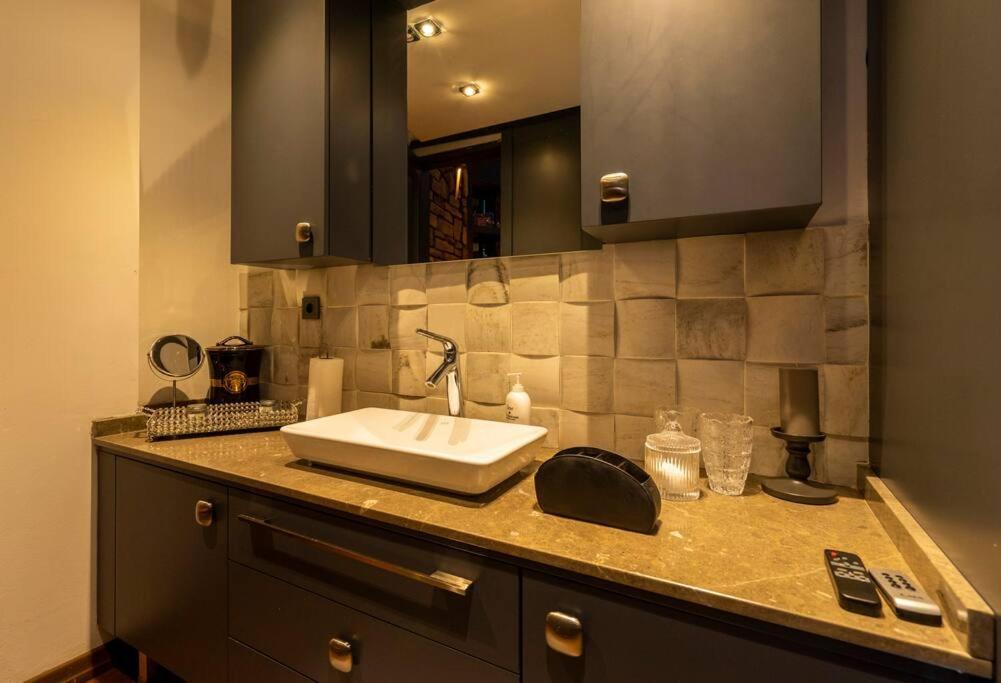 Daire Ortakoy Modern & Luxury House With Bosporus View *